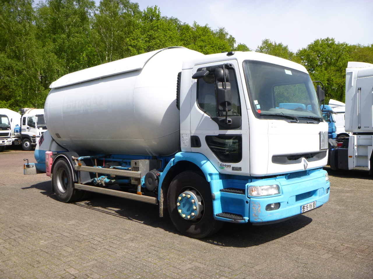 Tank truck for transportation of LPG Renault Premium 270.19 4x2 gas tank 19.7 m3: picture 2