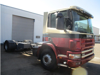 Cab chassis truck Scania 94D 220 , Manual Gearbox and Feulpump: picture 4