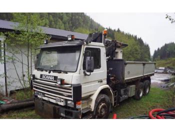 Dropside/ Flatbed truck Scania P113H: picture 1