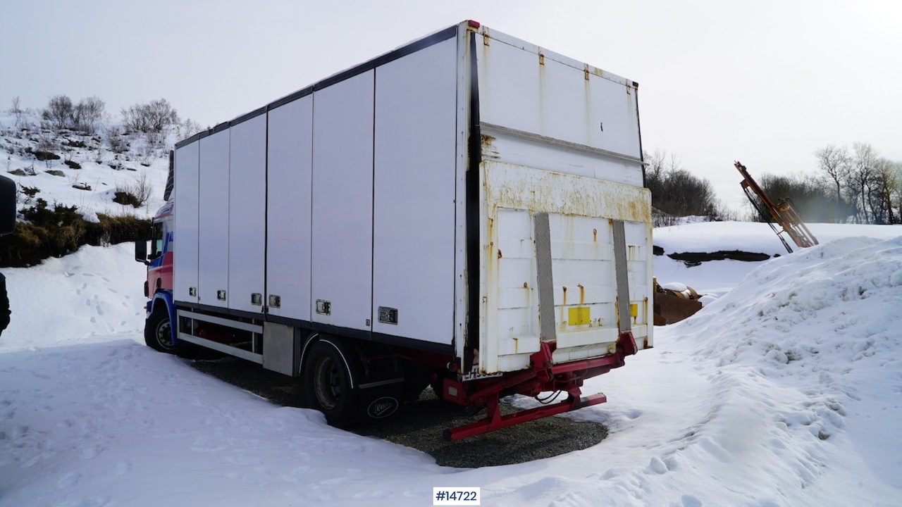 Box truck Scania P124GB: picture 8