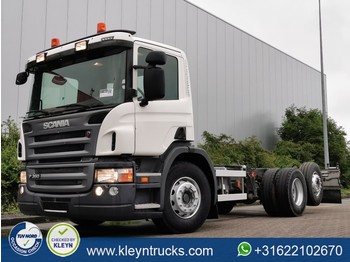 Cab chassis truck Scania P360 6x2*4 retarder: picture 1