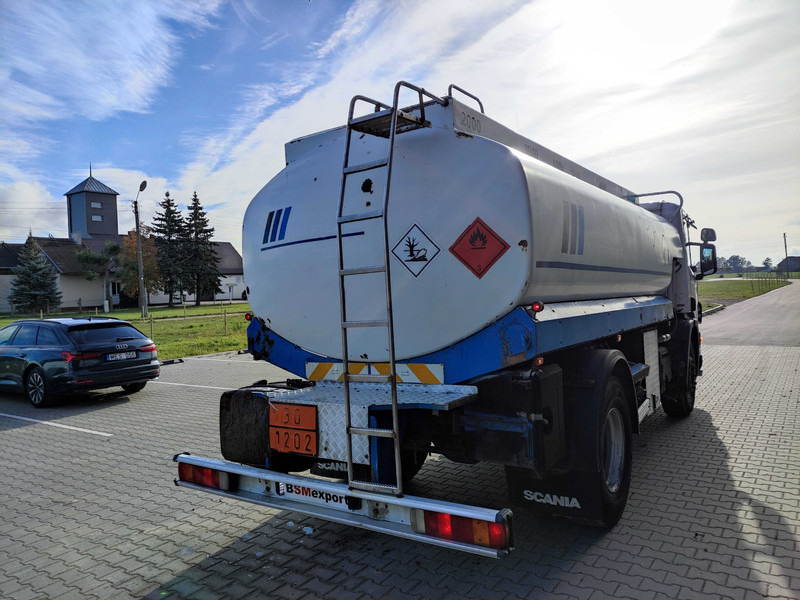 Tank truck Scania P94 fuel truck: picture 4