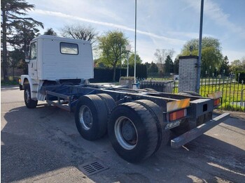 Cab chassis truck Scania T113 T113 6x4 STEEL: picture 4
