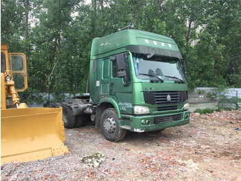 Dropside/ Flatbed truck Sinotruck HOWO 375: picture 1