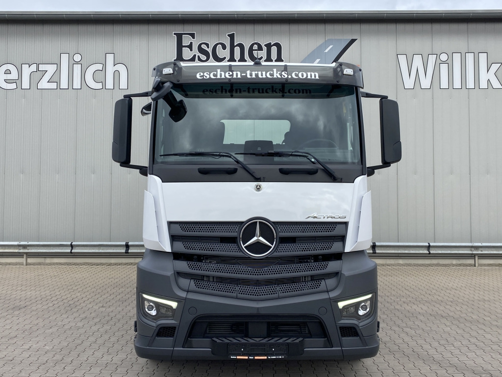 Skip loader truck Mercedes-Benz 1842 L Actros