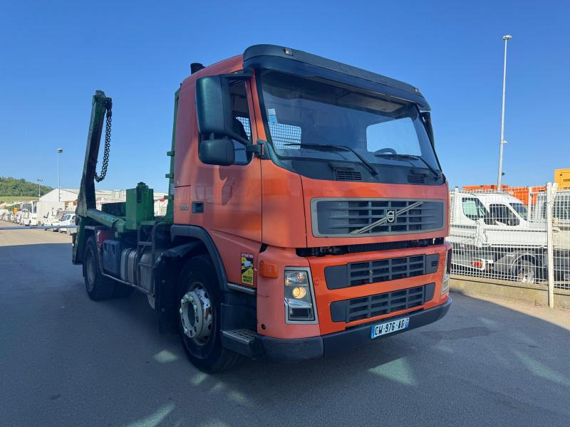 Skip loader truck Volvo FM 380