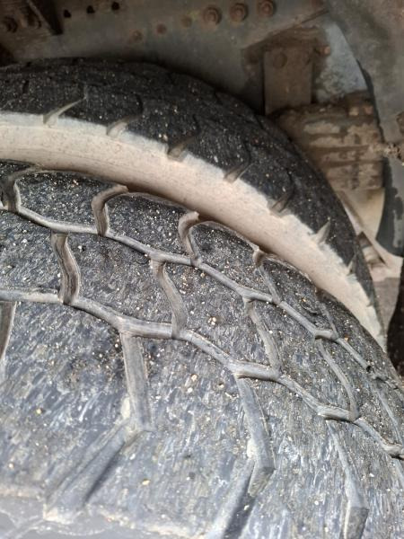 Tank truck DAF 85 .410