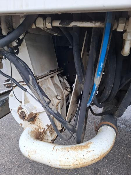 Tank truck DAF 85 .410