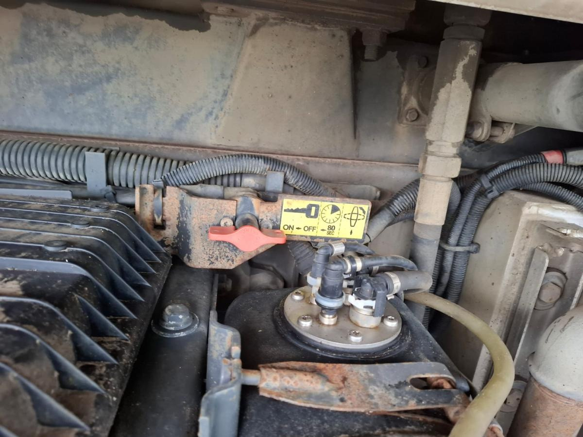 Tank truck DAF 85 .410