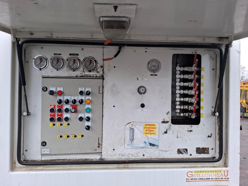 Tank truck DAF 85 .410