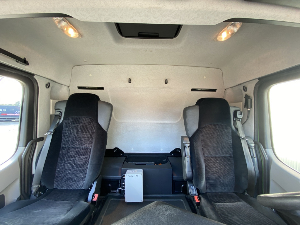 Tank truck Mercedes-Benz 1843 Antos A3