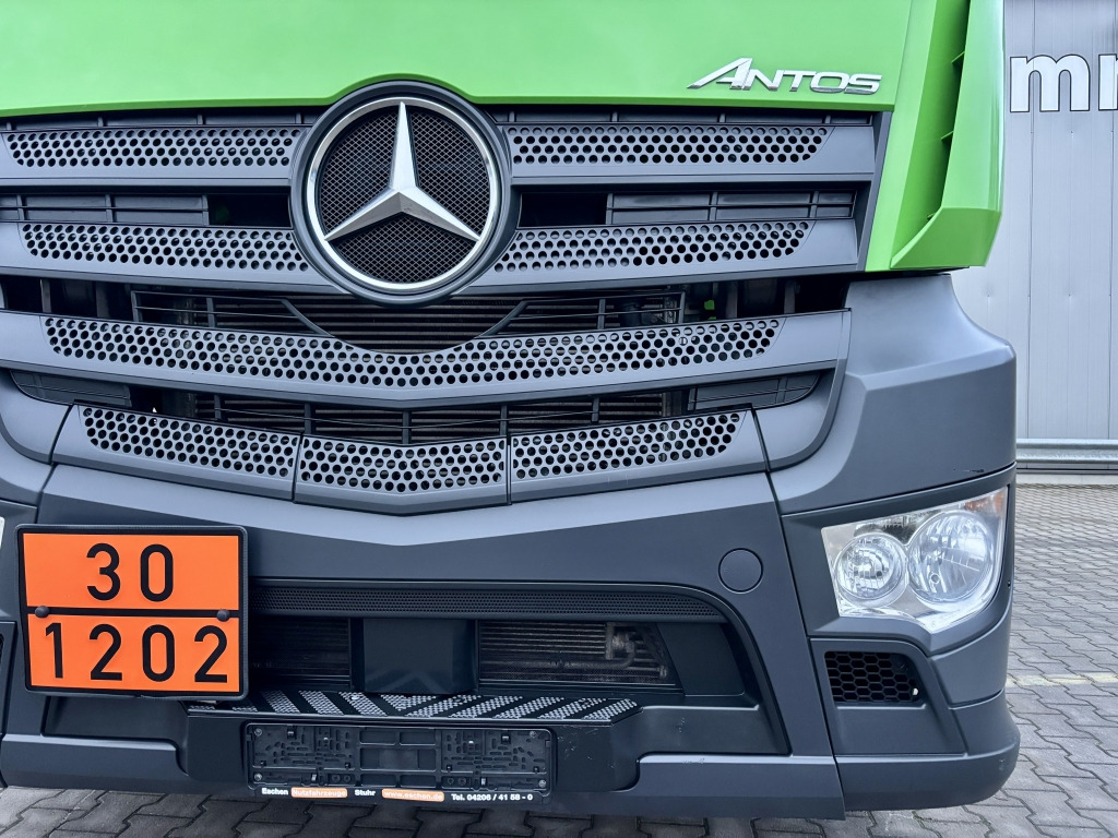 Tank truck Mercedes-Benz 2545 Antos