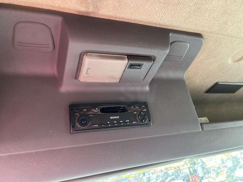 Tank truck Renault MIDLUM 180 DCI