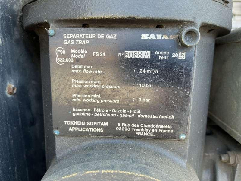 Tank truck Renault MIDLUM 180 DCI