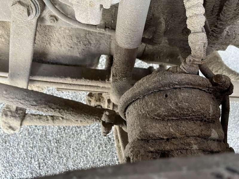 Tank truck Renault MIDLUM 180 DCI