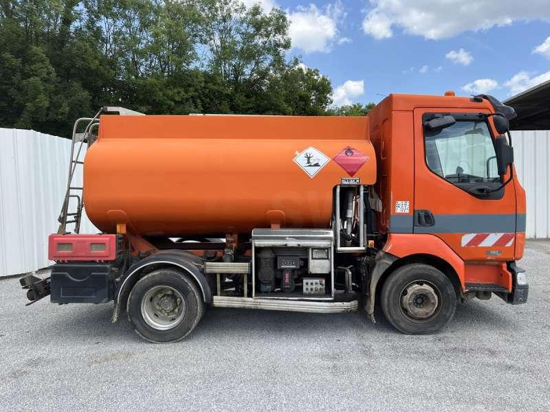 Tank truck Renault MIDLUM 180 DCI