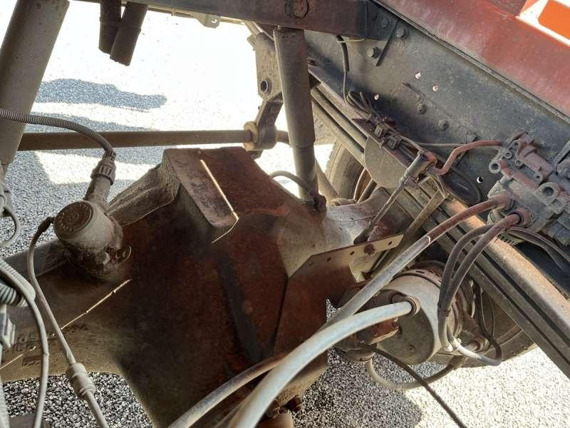 Tank truck Renault MIDLUM 180 DCI