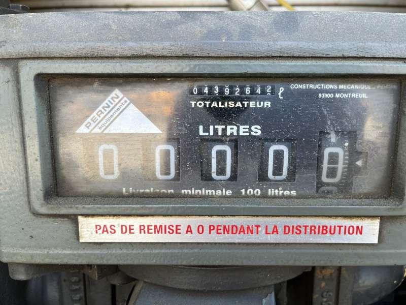 Tank truck Renault MIDLUM 180 DCI