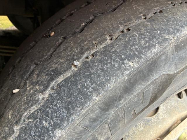 Tank truck Renault PREMIUM LANDER 430DXI