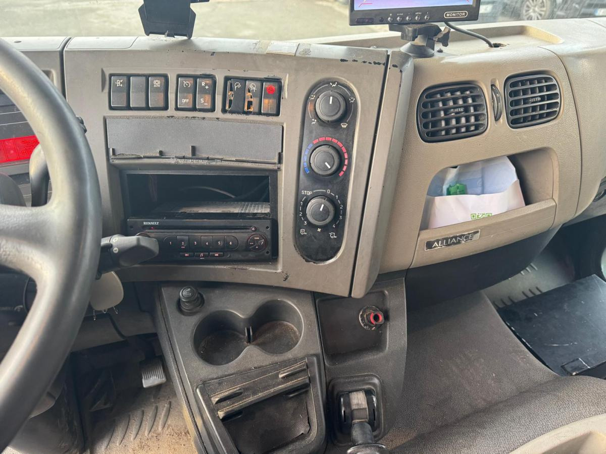 Tank truck Renault Premium 300 DXI
