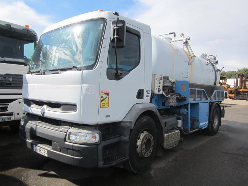 Tank truck Renault Premium 340