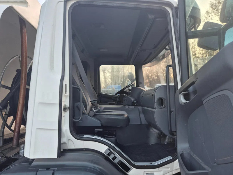 Tank truck Scania P310 13500L CARBURANT / FUEL - 4 COMP