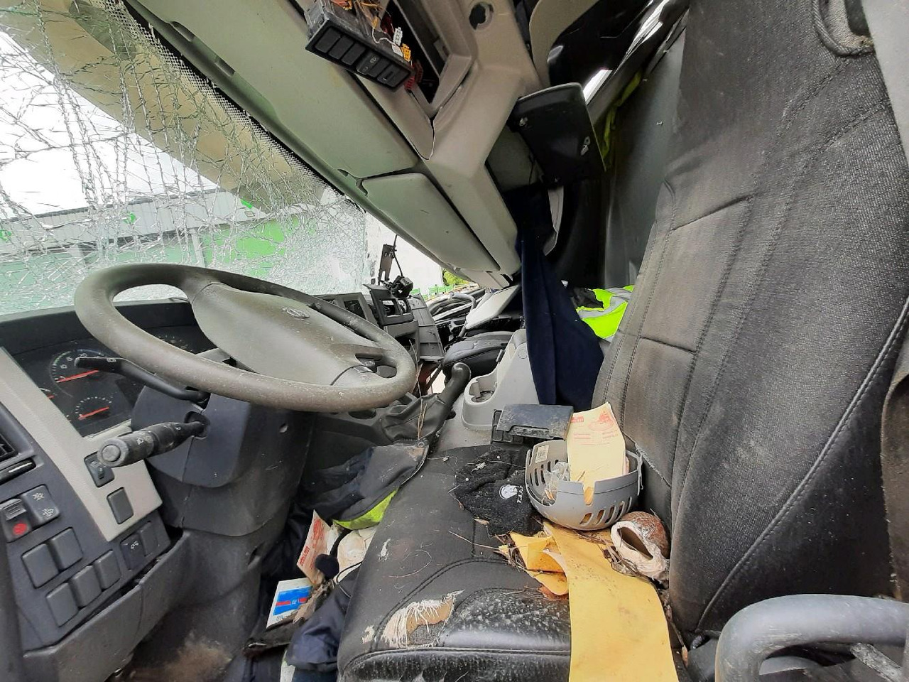 Tank truck VOLVO FL 280 CITERNE