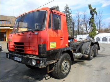 Hook lift truck Tatra 815 6x6.1: picture 1