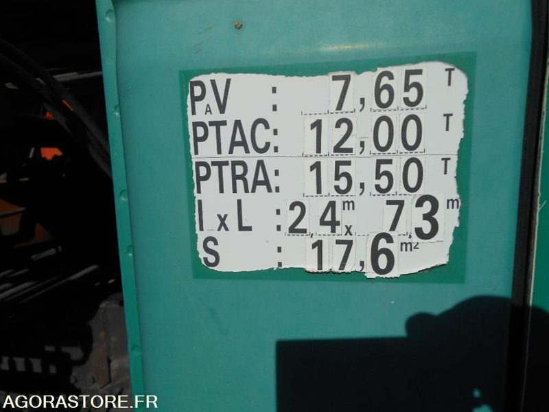 Tipper CAMION PTAC < 19 T IVECO 120E 18 (CA221)