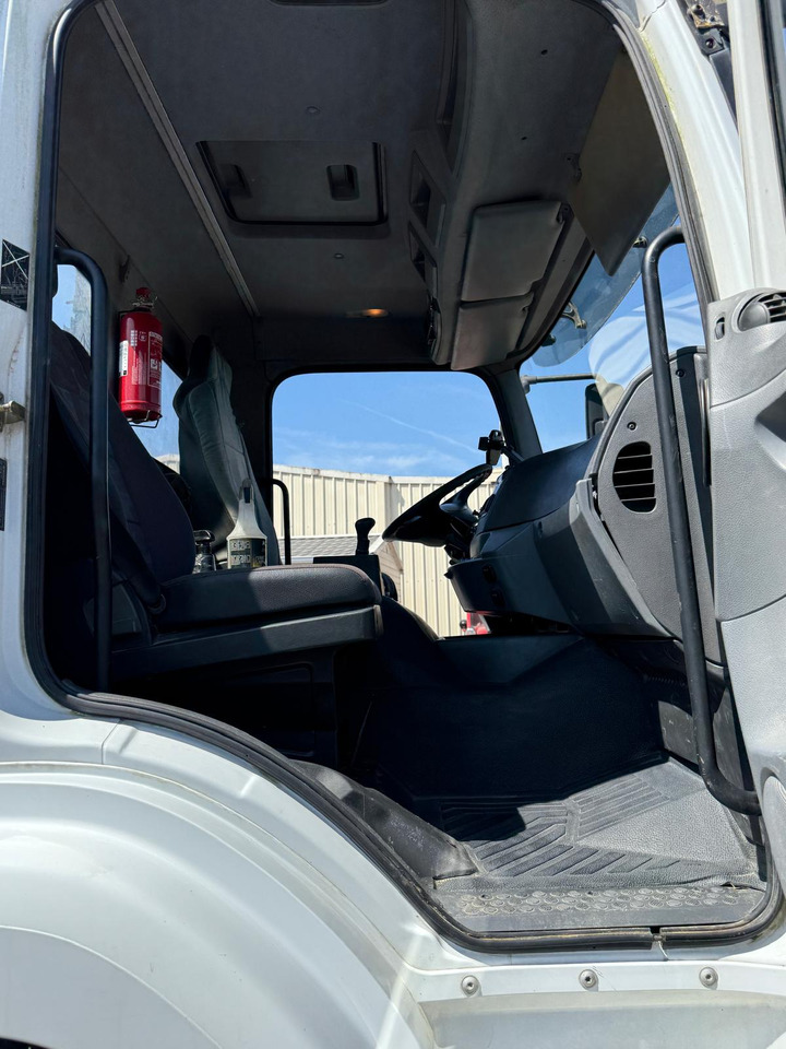 Tipper Camion bénne Mercedes Benz 2633 CC-057-HN