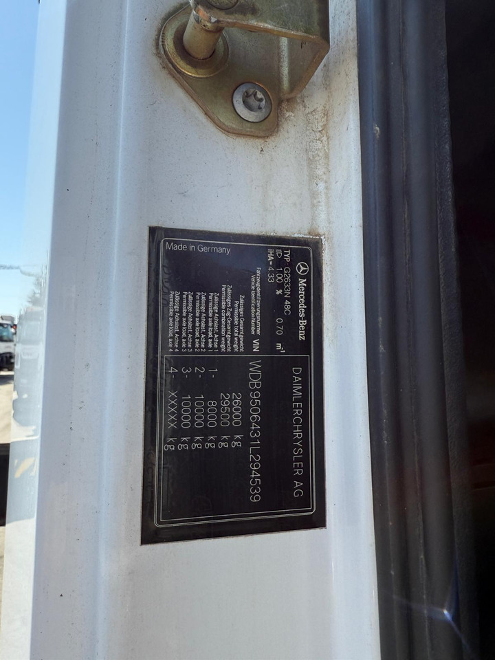 Tipper Camion bénne Mercedes Benz 2633 CC-057-HN