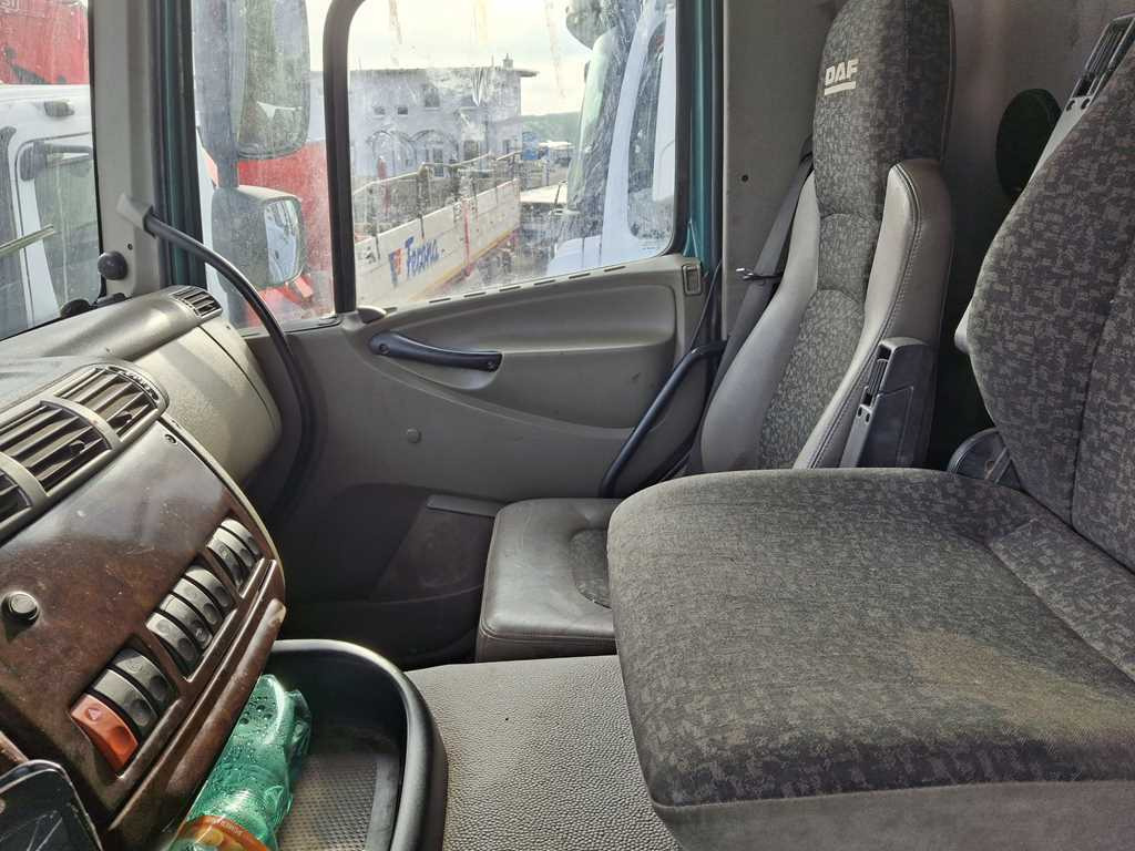 Tipper DAF CF 85.460, 6X4, BEACONS