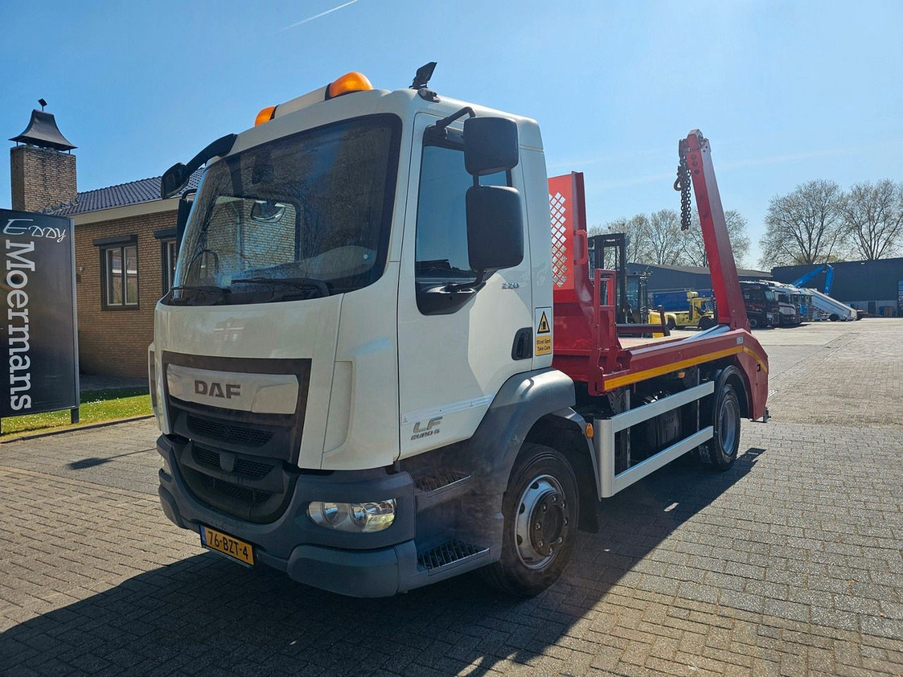 Tipper DAF LF 220 Euro Absetzkipper