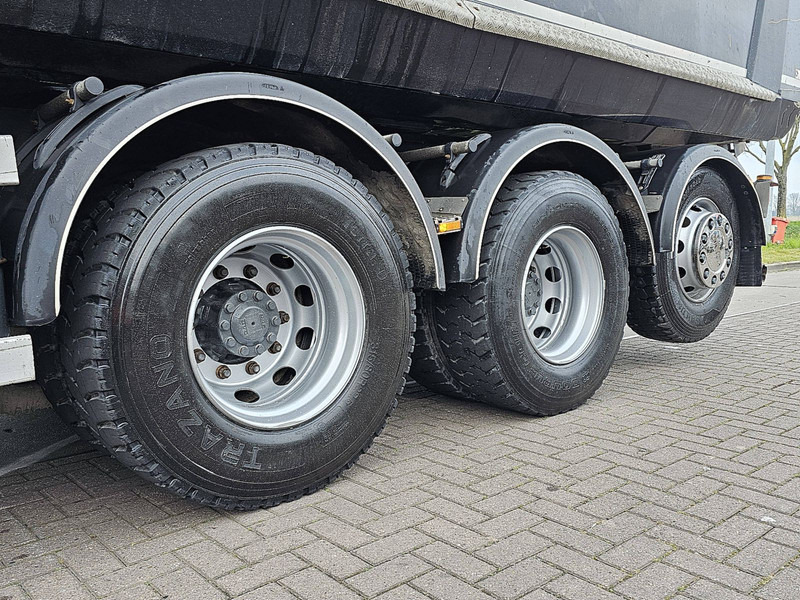 Tipper DAF XF 530 8X4 FAW STEEL TIPPER