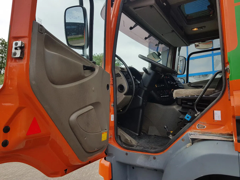 Tipper Ginaf X 4343 TS 8x6 Kipper kraan HMF 2020