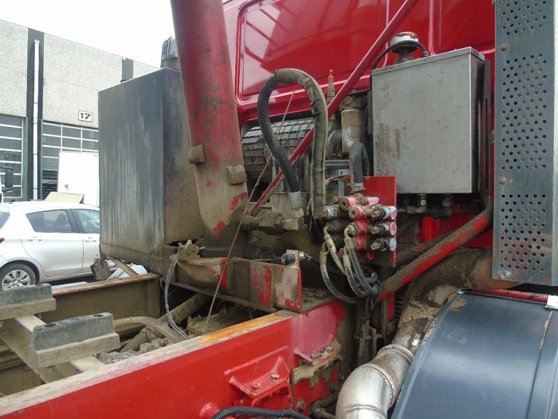 Tipper Ginaf X 4446 TS + 8x8 + euro 5