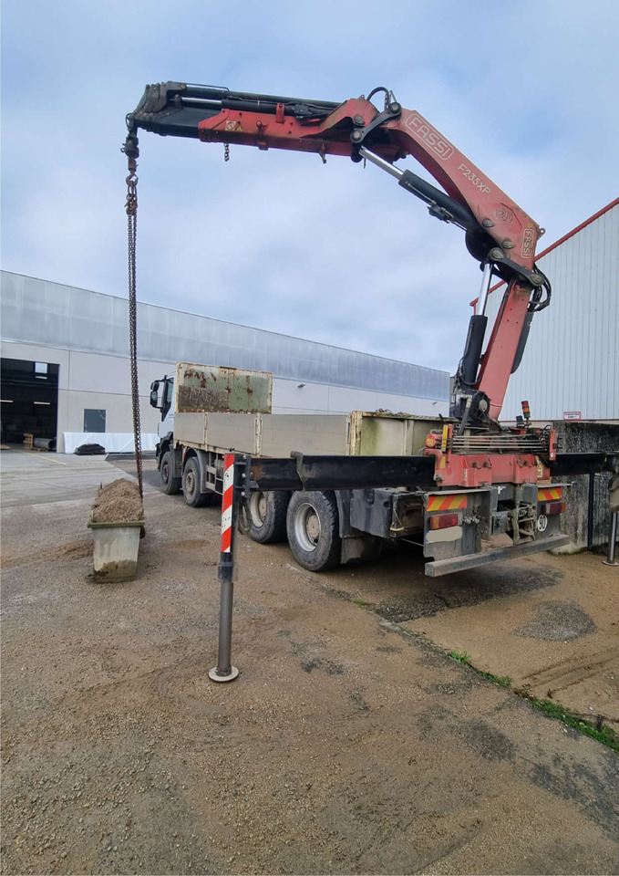 Tipper IVECO Trakker