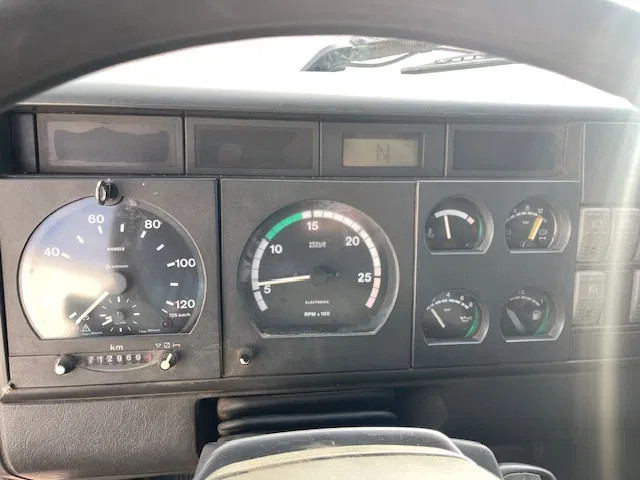 Tipper Iveco Eurotrakker 340 380 8X4 Euro 2