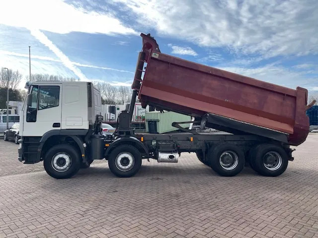 Tipper Iveco Eurotrakker 340 380 8X4 Euro 2