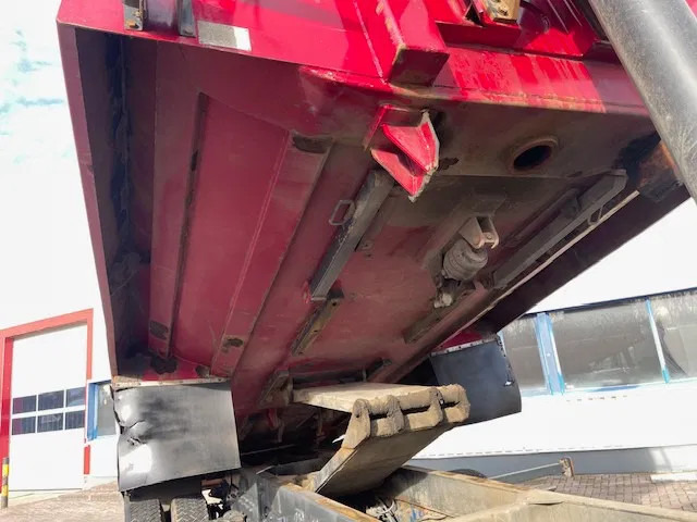 Tipper Iveco Eurotrakker 340 380 8X4 Euro 2