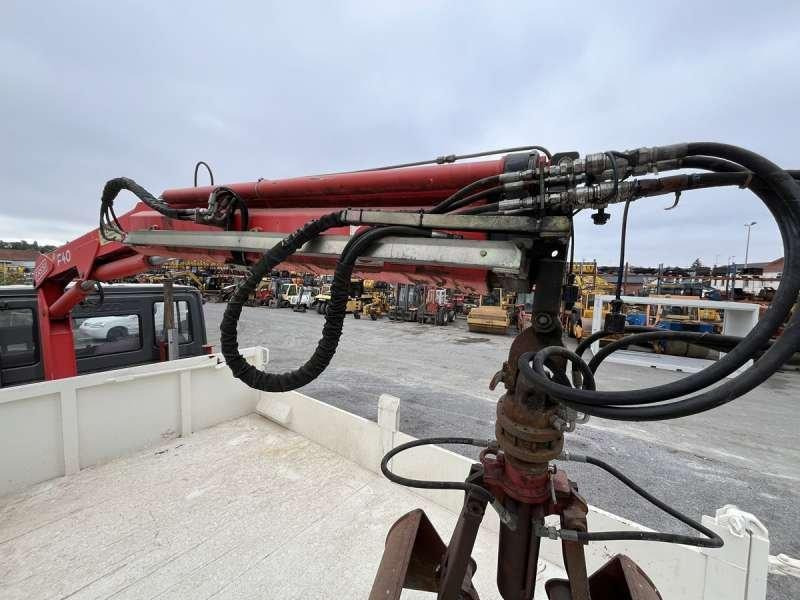 Tipper Iveco GRUE TECTOR 130E18