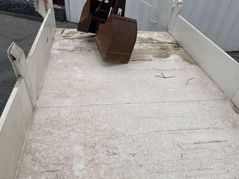 Tipper Iveco GRUE TECTOR 130E18