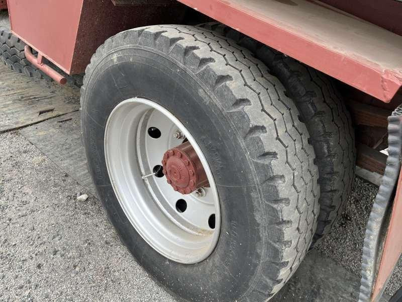 Tipper Iveco GRUE TECTOR 130E18