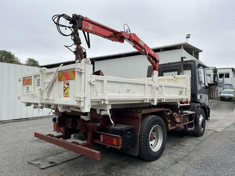 Tipper Iveco GRUE TECTOR 130E18