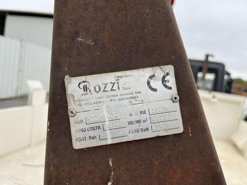 Tipper Iveco GRUE TECTOR 130E18