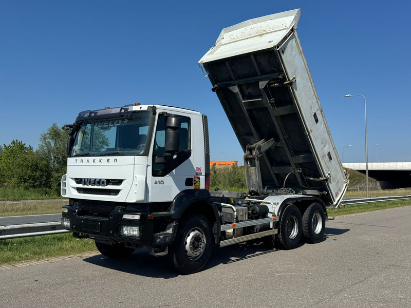 Tipper Iveco Trakker 410 6x4 Kipper