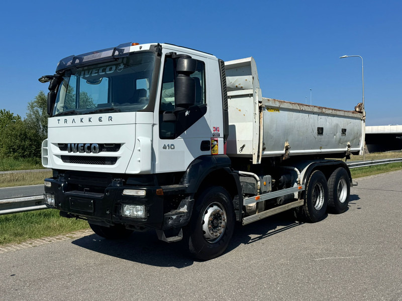 Tipper Iveco Trakker 410 6x4 Kipper