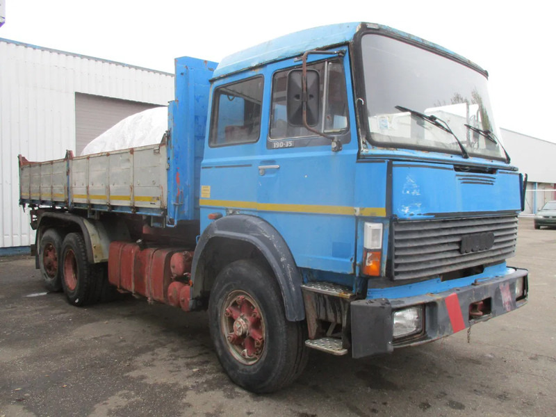 Tipper Iveco Turbostar 190-30 , Manual , V8 , 3 way tipper , Spring suspension , 6x2