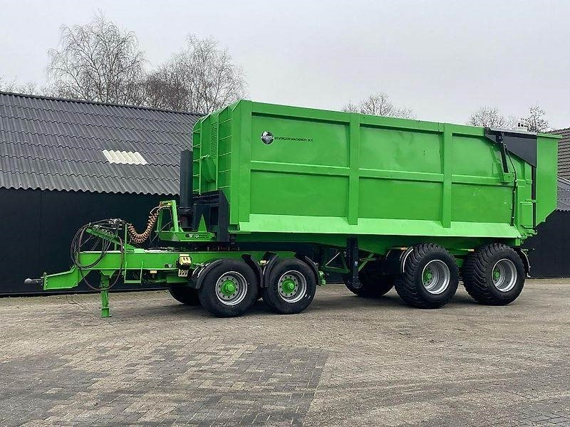 Tipper LAG Dolly Kipper