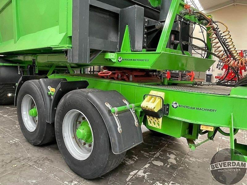 Tipper LAG Dolly Kipper